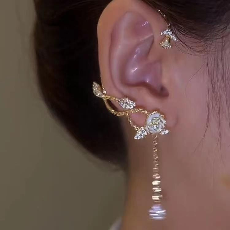 超フラッシュ蝶耳掛け無耳穴耳クリップ女性一体式イヤリング気質個性ファッション|undefined