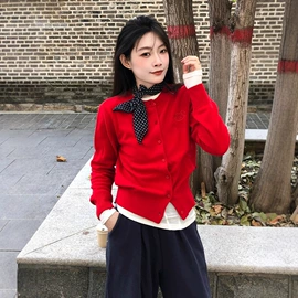 女式针织衫;连衣裙;女式羊毛衫