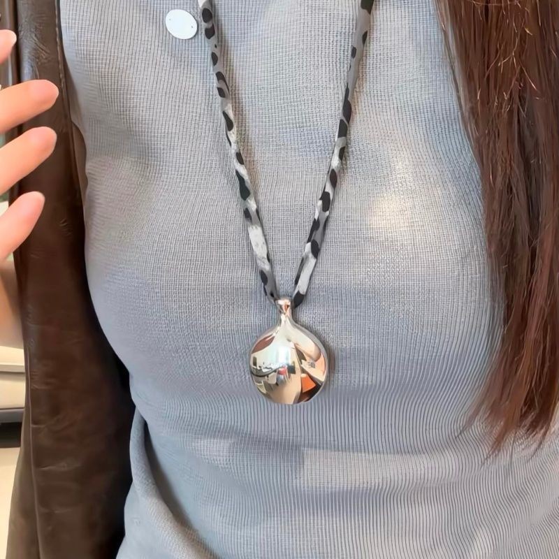 蜡绳几何椭圆形花朵爱心星星吊坠项链欧美小众锁骨链个性百搭项饰|undefined