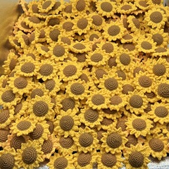 Woven sunflower orange apple pendants sunflower persimmon flower finished product yarn crochet small accessories decorations accessories