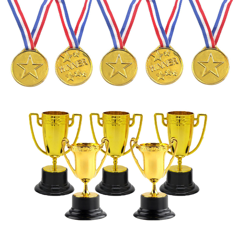 Amazon Children's Plastic Glory Trophy Toy Gold Cup Games Champion Toy Mini Decorative Ornaments