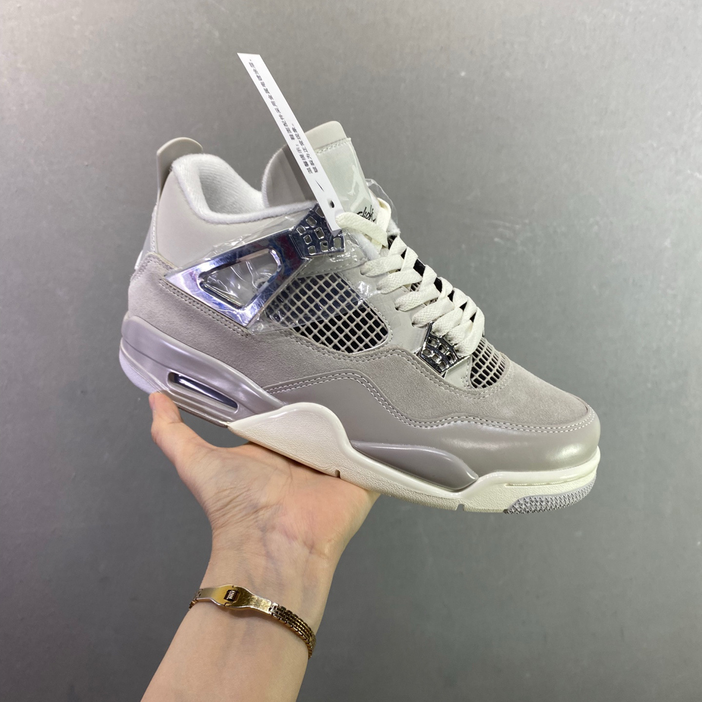 Visión alta aj4 zapatos de baloncesto de cuero gris de seda para hombres zapatos deportivos casuales con almohadilla de aire de fondo grueso para mujeres Kaws nocturario
