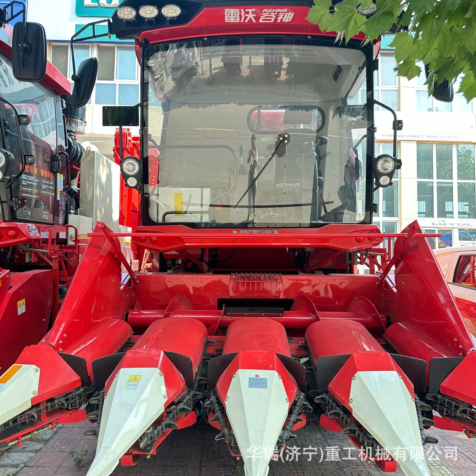 全新雷沃谷神CD03轮式三行玉米收割机，4YZ-3DR1潍柴220马力 三行