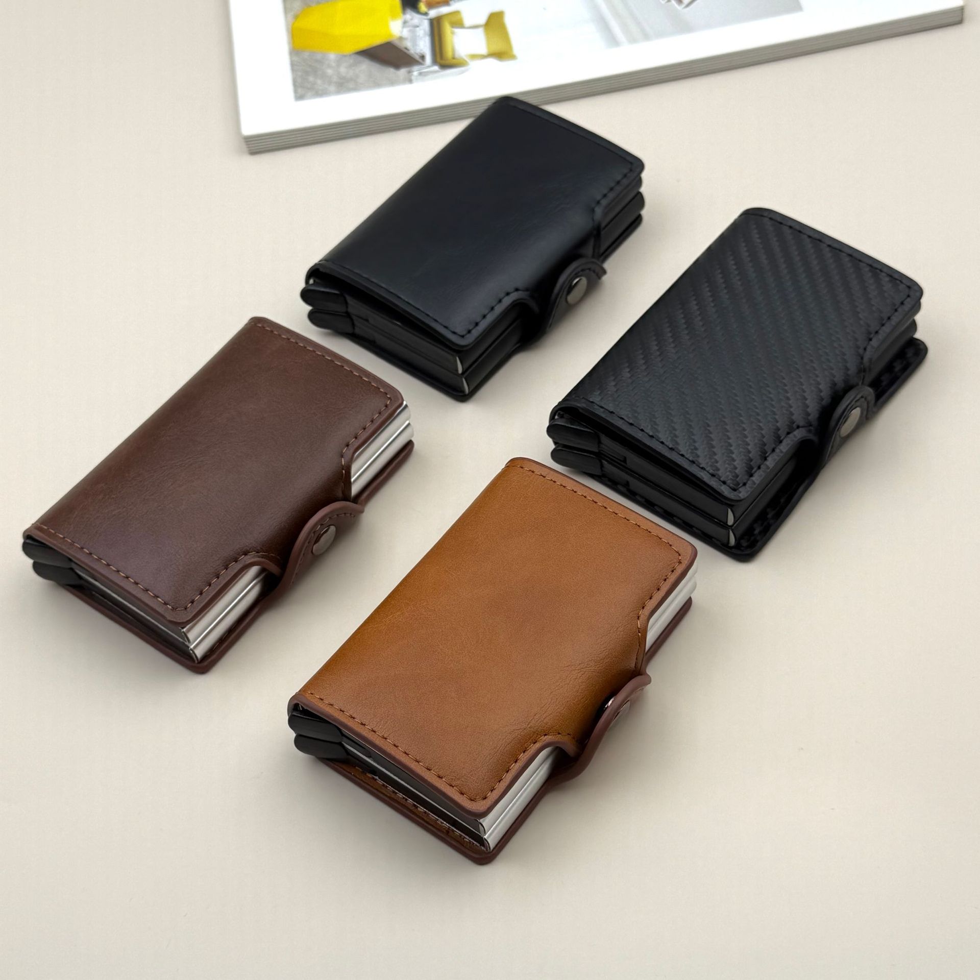 Nuevo anti-damagnetismo simple bolsa de tarjetas de doble aluminio euroamericano tarjeta de resorte automática de gran capacidad multifuncional tarjeta de sujeción de stock spot transfronterizo