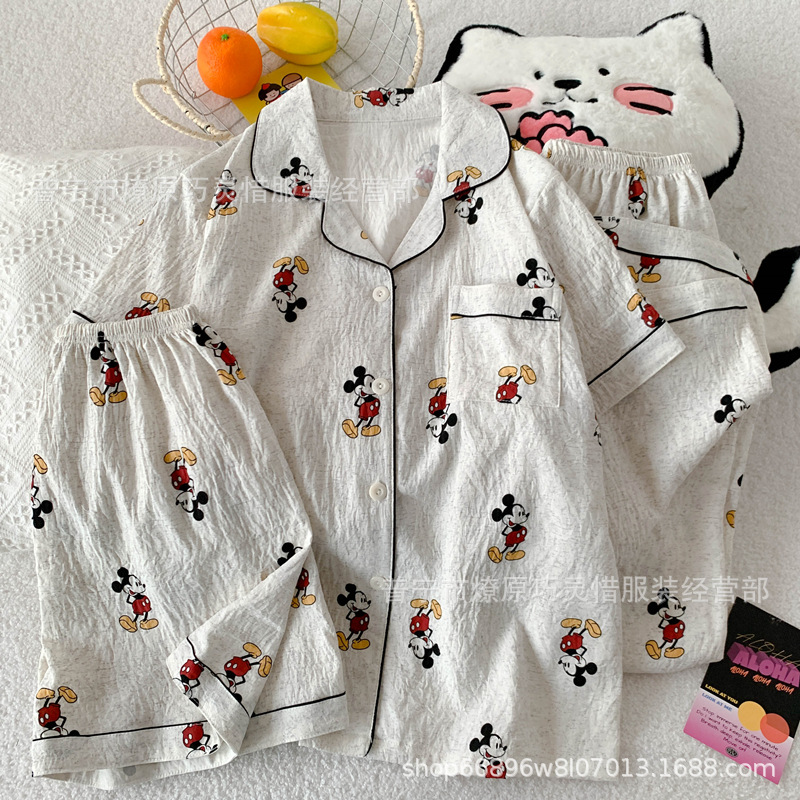 Pajamas de tres piezas de torta de oso para mujeres de verano, pantalones de manga corta, nubes de algodón adorable, viento en 2025 nueva ropa para el hogar