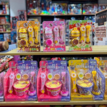 跨境过家家趣味投喂实物玩具仿真面条鲜虾公仔面创意 小玩具批发