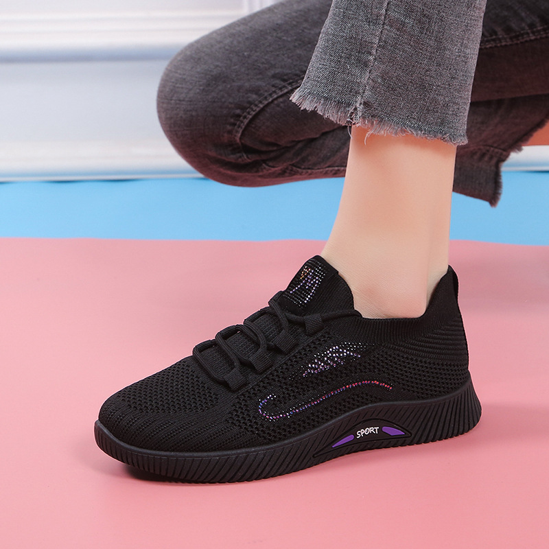 Demi-season “mom shoes”