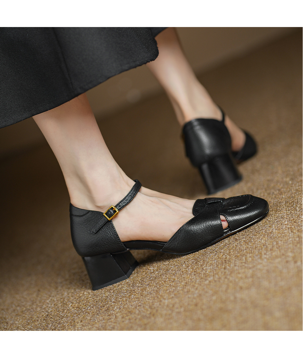 Sandal nữ da dê chạm trổ hoa văn, gót vuông 4,5 cm, mũi vuông hở mũi — đen chi tiết 8