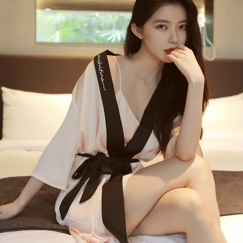 Spring, summer and autumn sexy seductive silk suspender nightdress nightgown short sleeve home pajamas women's suit Ice Silk home wear