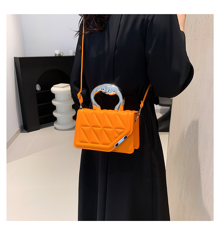 Taschen Mode Vielseitig High-End Handheld Kleines Quadrat für Frauen 2024 Sommerausgabe Casual Diamond Grid Einzelne Schulter_voghion.com