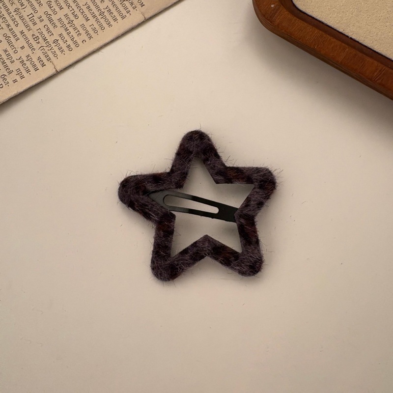 Star gray leopard print bb clip