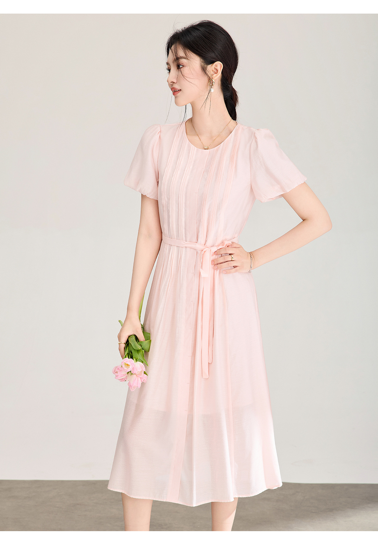 Đầm maxi nữ cổ tròn thắt lưng ren dáng dài — xanh lam chi tiết 17