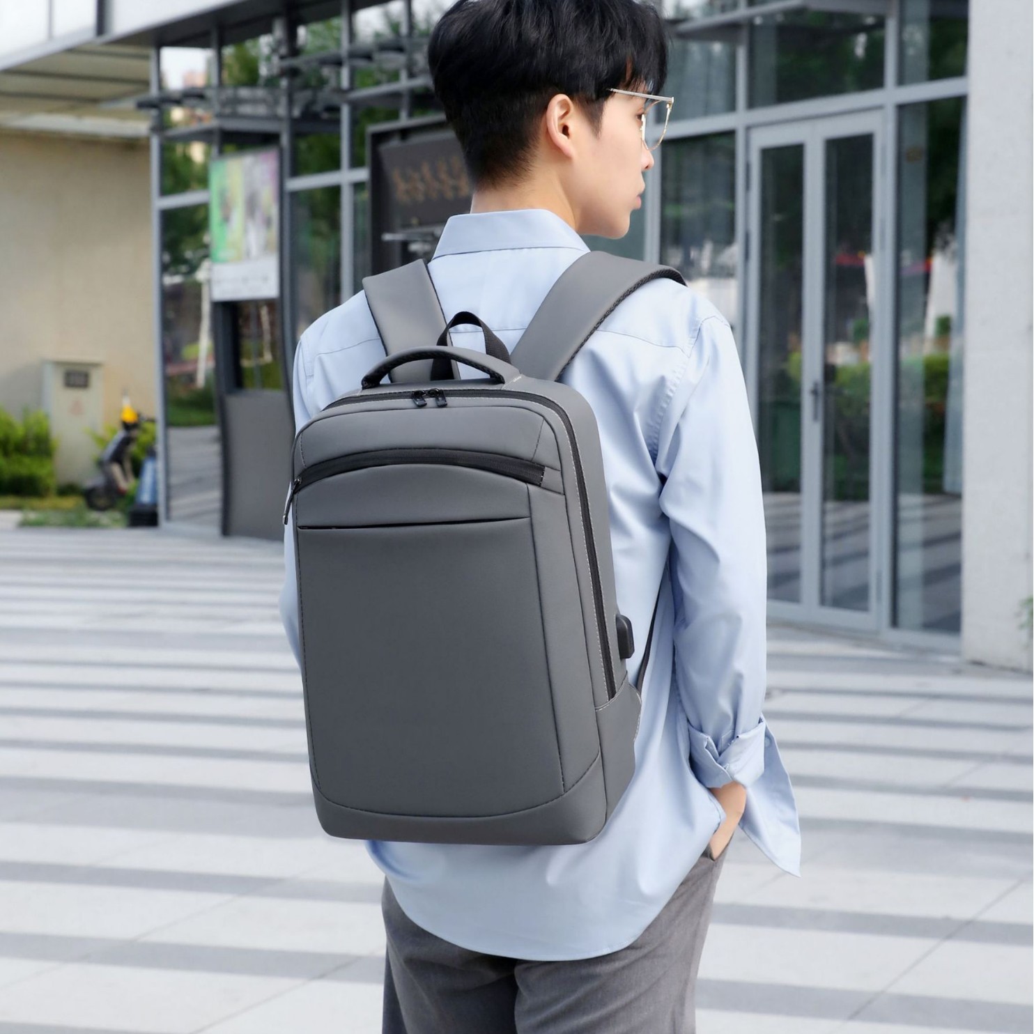 Mochila de negocios Bolso portátil impermeable multifuncional de gran capacidad para estudiantes de asistencia comercial para hombres con sentido avanzado