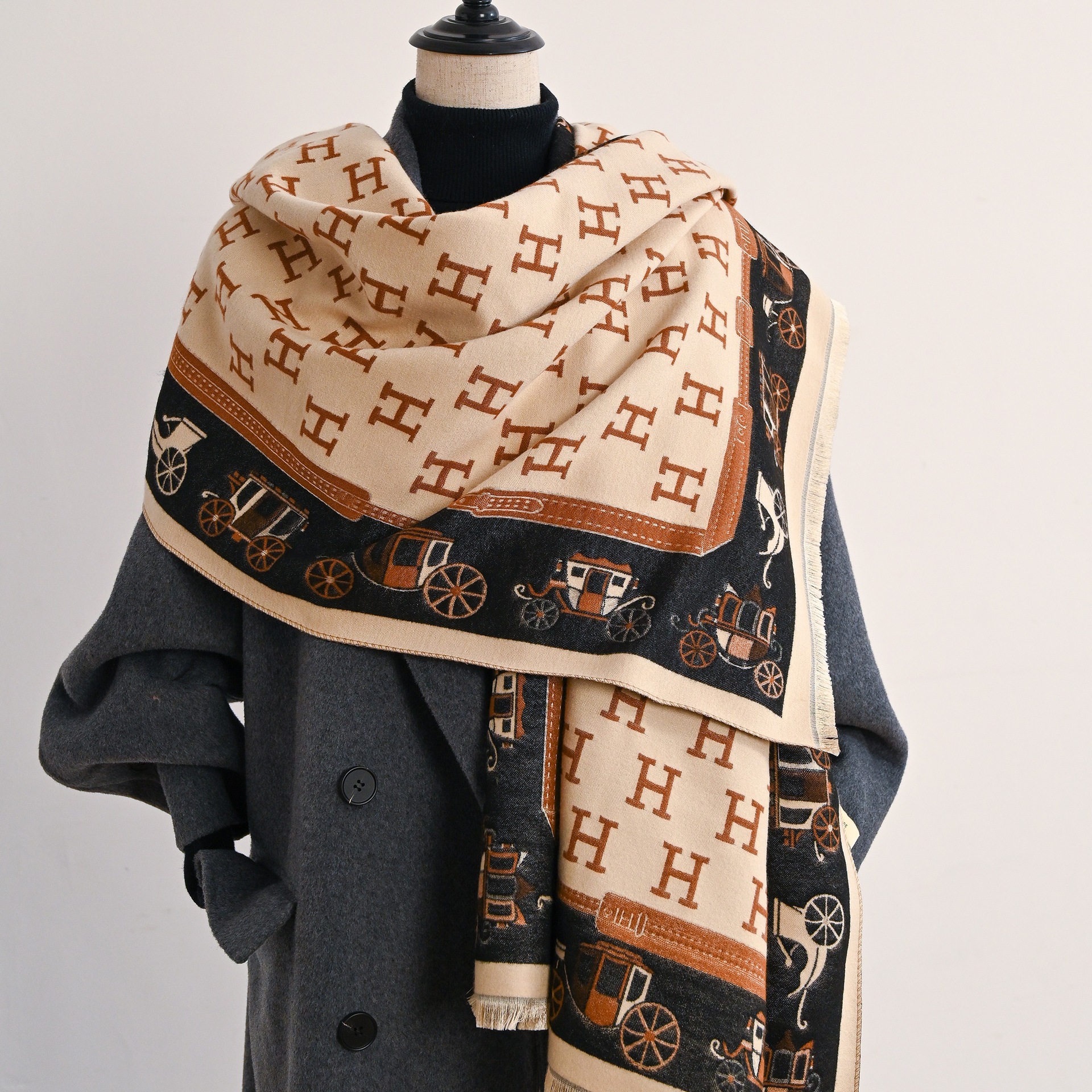 Nuevo otoño y invierno transfronterizos H-carro largo bufandas de cachemira coreana engrosada abrigo abrigo de mujer