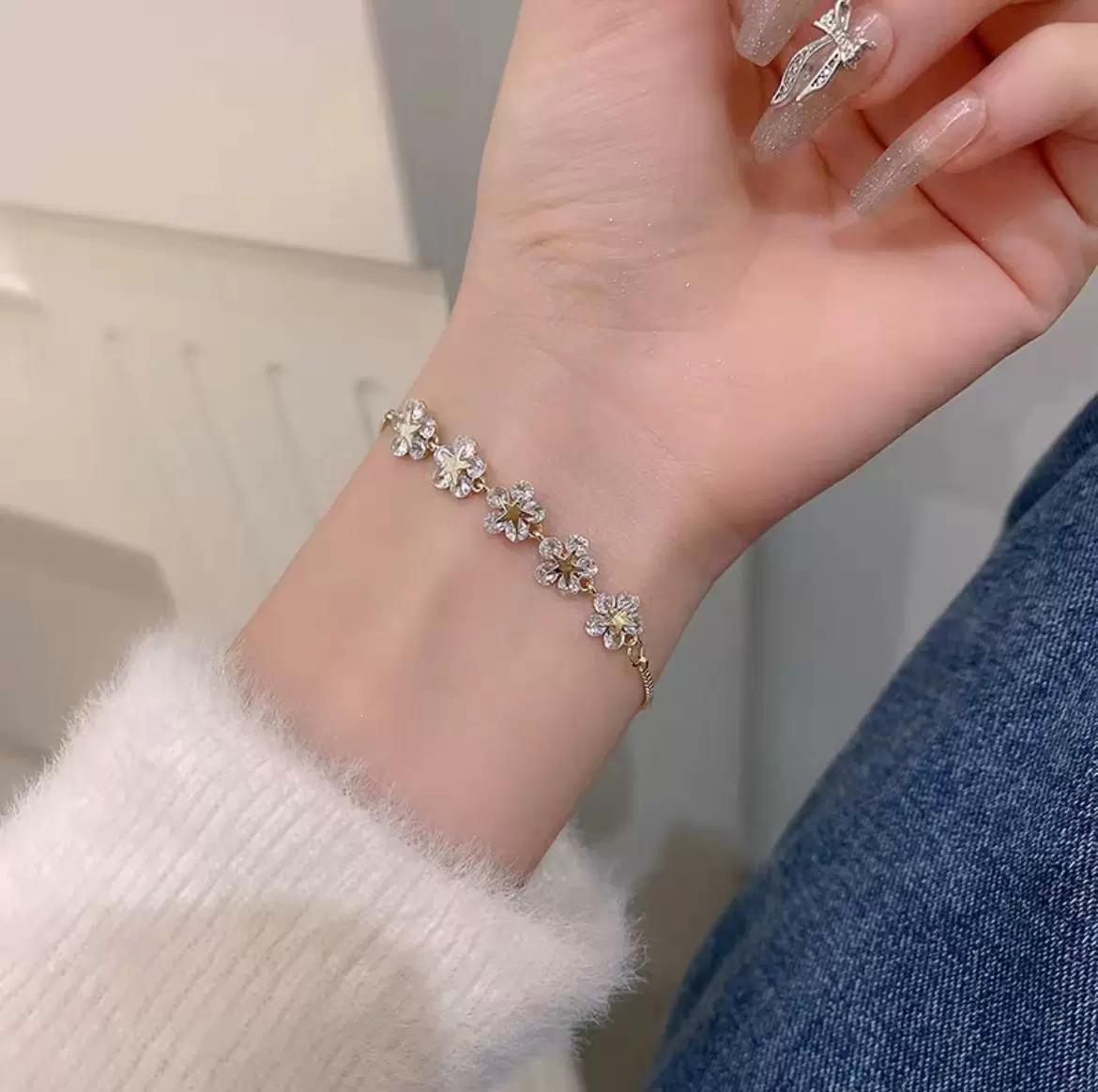韩国花瓣高级感手链女网红手镯学生闺蜜韩版简约ins小众设计个性