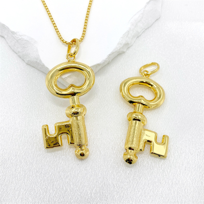 Pendant Necklace Classification Wholesale Jewelry Retro Exaggerated Key Copper Plating Key Pendant Necklace