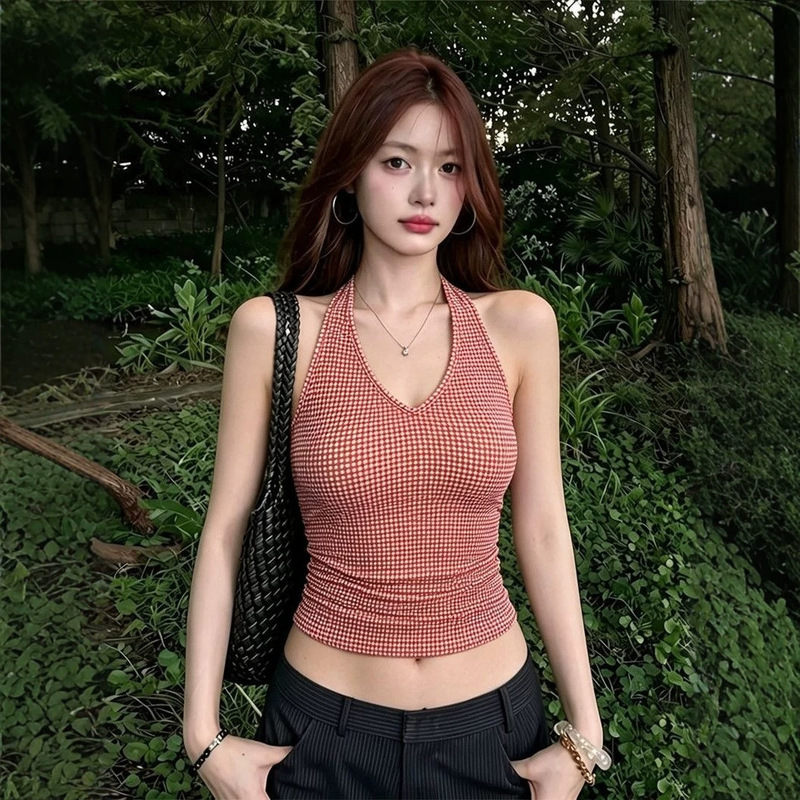Indeed, the retro hot girl plaid sports vest is a fashionable American-style halter neck camisole with built-in cups for women, fitness wear 2423 Indeed, the retro hot girl plaid sports vest is a fashionable American-style halter neck camisole with built-in cups for women, fitness wear 2423