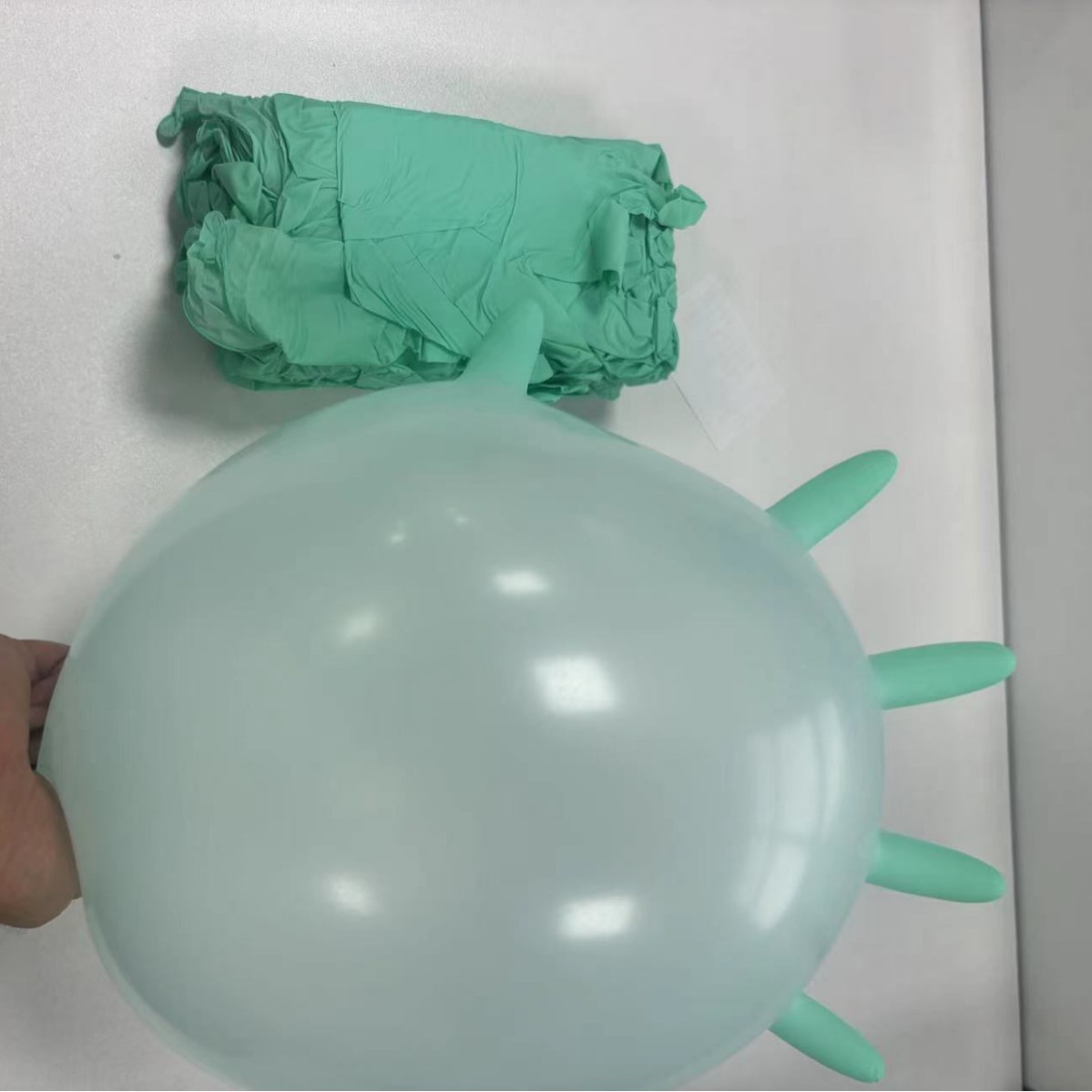 工厂可出口一次性纯丁腈手套中性盒装防油防水耐酸碱高弹纯丁晴手