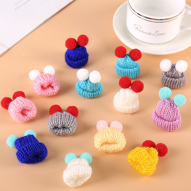 跨境迷你针织晴纶毛线双毛球迷你小帽子 衣鞋帽辅料玩具配件批发