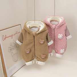超萌婴幼儿衣服宝宝连体衣幼儿哈衣爬服百天羊羔加绒厚秋冬两件套