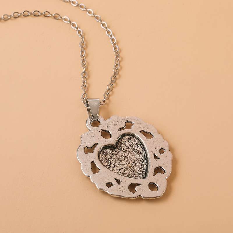 1 Piece Fashion Heart Shape Alloy Plating Hollow Out Womenu0027S Pendant Necklace