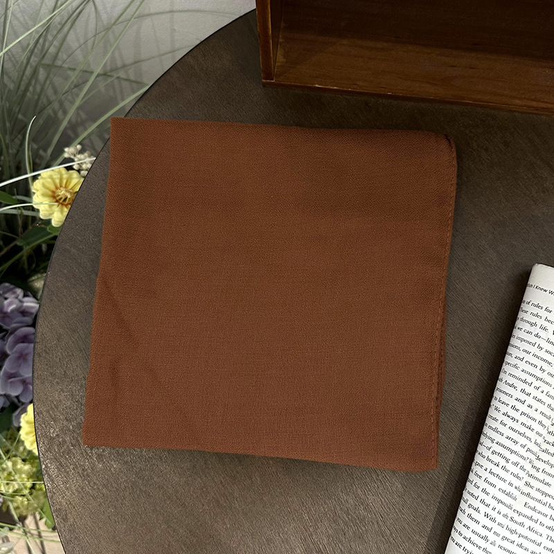 Bufandas de seda cuadrada bufandas de seda de alta calidad bufandas de seda de verano bufandas de seda de cabello bufandas de seda de cabello al por mayor