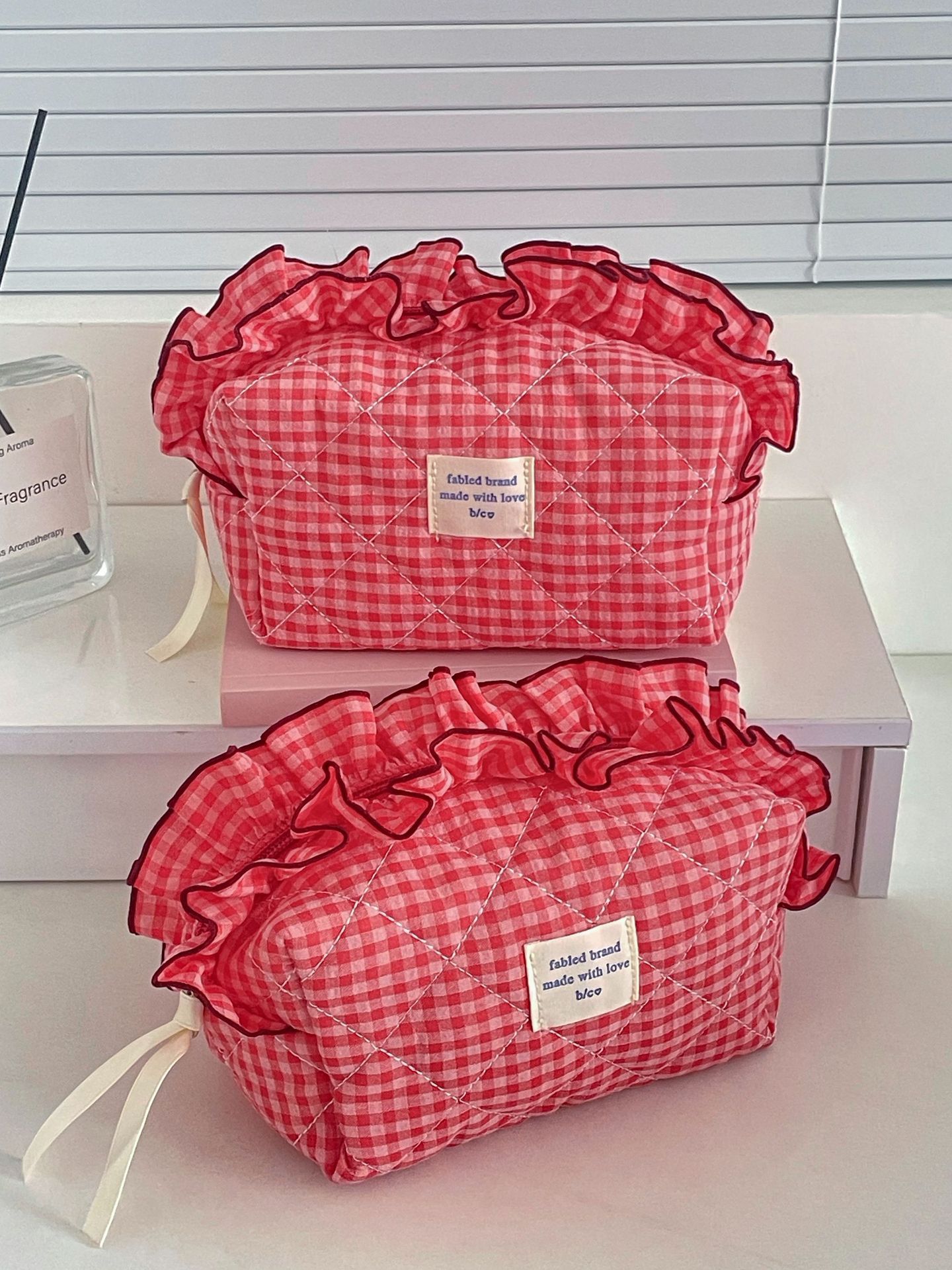 96g Weight Polyester Lining Material Zipper Closure Type / Strap Type Cosmetic Bag Bags Type Daily Occasion Cotton Material Bag, Lattice Pattern All Seasons Season Women's Gender Streetwear Style Square Shape Streetwear Bag Lattice Cotton Square Makeup Bags 8