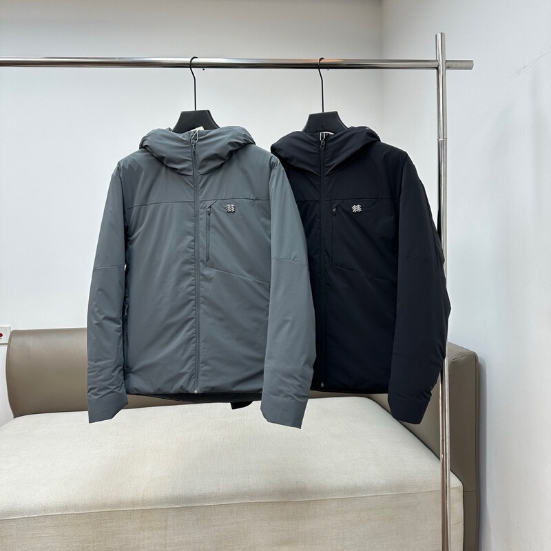 ~~~~Winter New Men's Outdoor Windproof and Waterproof Hard Shell Casual down Jacket