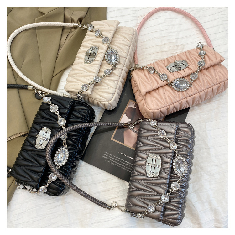 Diamond Chain Shoulder Bag - Small Pleated Crossbody Handbag_voghion.com