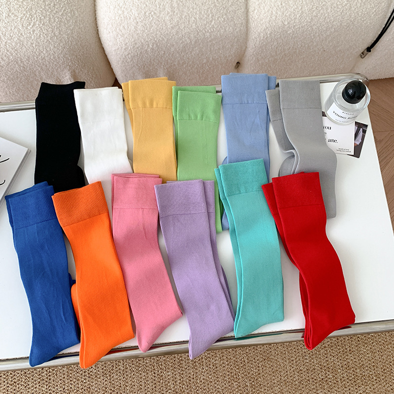 Calf socks women's dopamine candy color boneless autumn and winter color mid-calf length socks cotton knee-length sports stockings Calf socks women's dopamine candy color boneless autumn and winter color mid-calf length socks cotton knee-length sports stockings