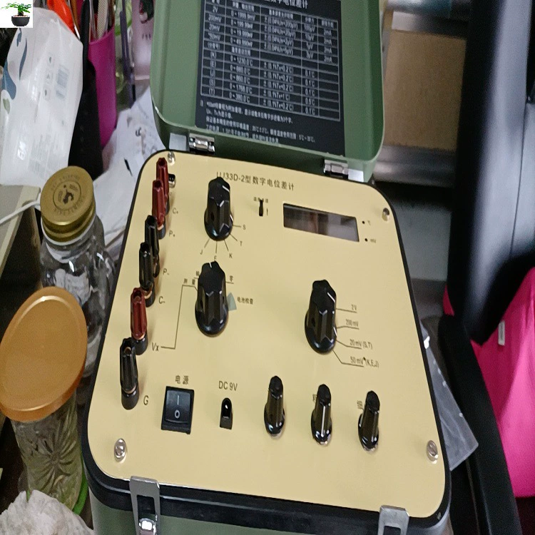 Цифровой разность потенциометра Модель: SLB18-UJ33D-2 библиотека №: M305102