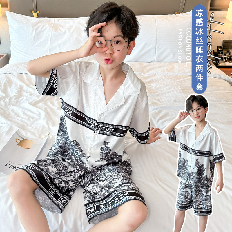 Children's summer pajamas for boys, ice silk short-sleeved loungewear set, thin style, suitable for medium and large children, summer air-conditioned clothing.