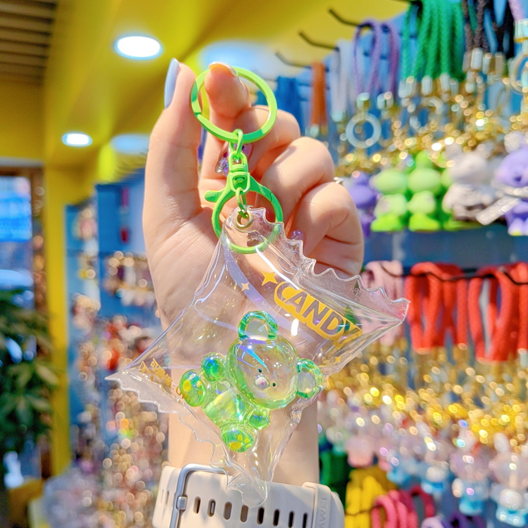 Caramelos inflados de color permeable osos llaveros bolsos de automóviles colgantes llaveros adorable osos accesorios colgantes al por mayor
