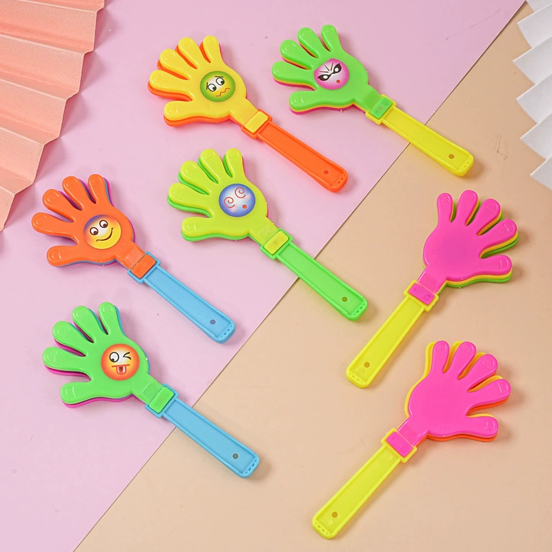 Mini trumpet clap palm kindergarten reward the whole class to share the small toy applauding the little palm of the small palm birthday sharing