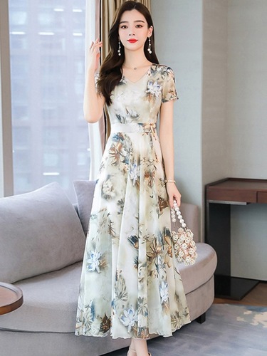 Floral Dress 2025 Summer Belly Covering Slimming Elegant Youthful Medium Length Large Swing Dress