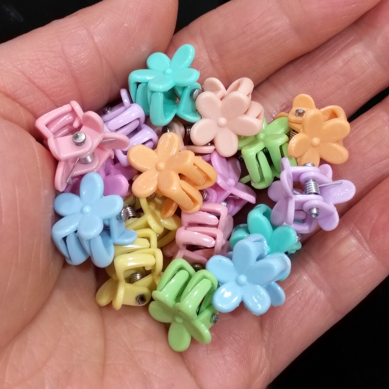 Cute children's crab pin