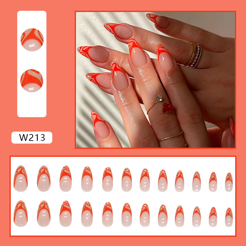 Met een 24-delige set harnassen, gecombineerd met post-00s nail art-stukken in Instagram-stijl, kun je op nagels drukken_voghion.com