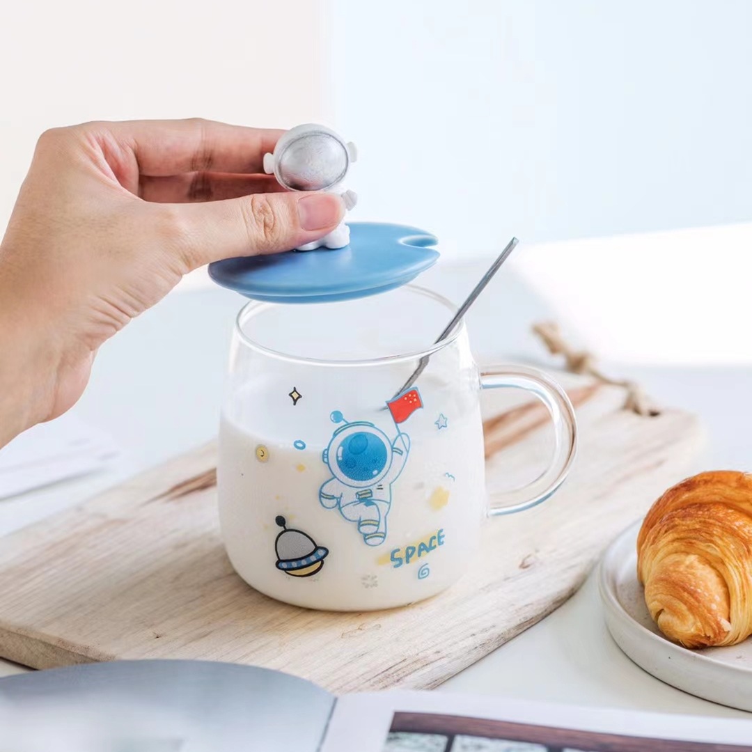 Personalidad creativa astronauta vidrio con tapa cuchara 3D tridimensional muñeca taza de café de la Oficina taza de regalo
