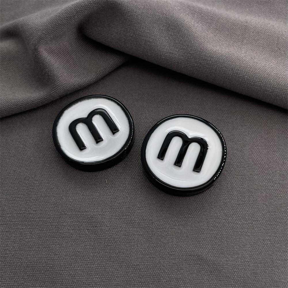 화이트 드롭 접착제 M 라운드