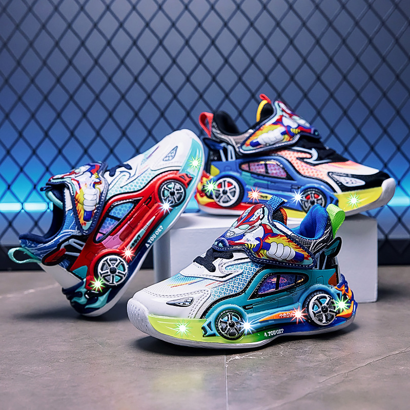 潮流男童鞋2025秋冬新款儿童跑车灯鞋炸街男孩运动潮软底奥特曼童