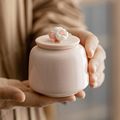 茶叶罐陶瓷手工拈花密封罐通用红茶罐小号粉泥花朵储物便携茶叶罐