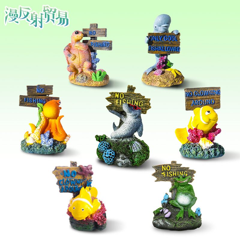 Decoración de resina decorativa de paisajismo de acuario, animal submarino, caballito de mar, cocodrilo, delfín, pez payaso, letrero al por mayor