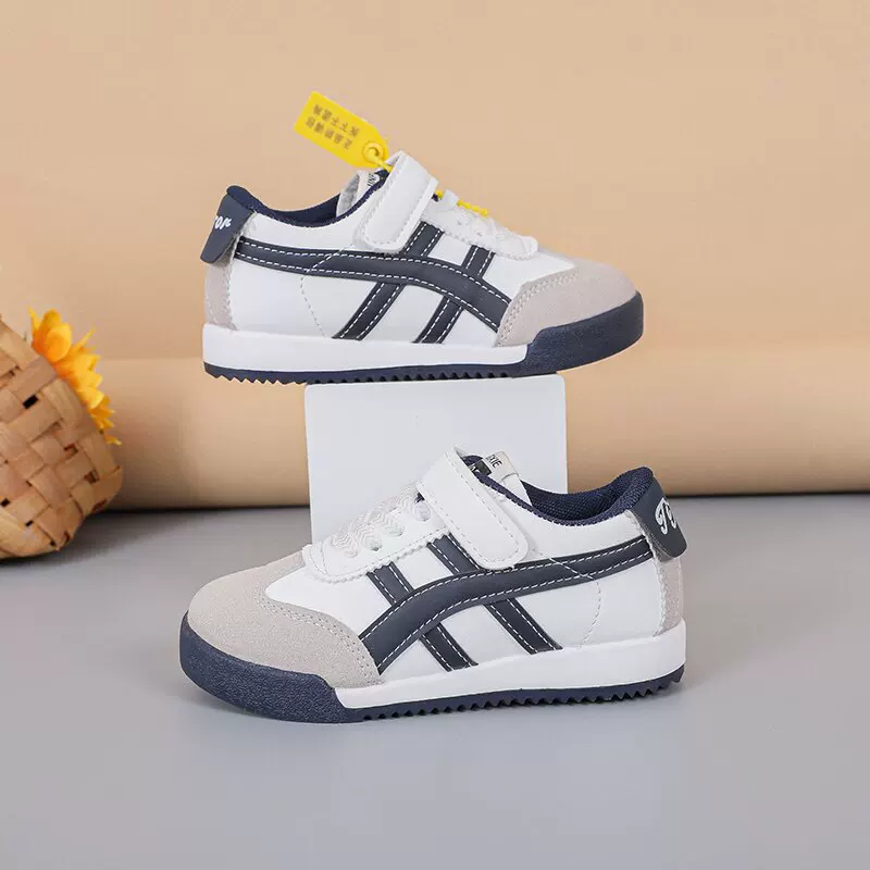 Soft sneakers for boys, non-slip sports shoes, footwear, new collection, for teenagers