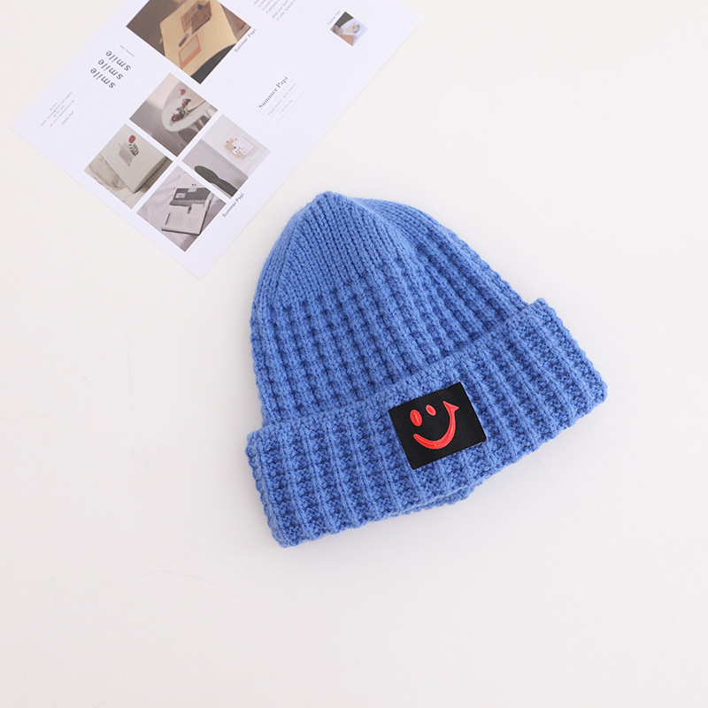 Fashion Children's Woolen Hat Winter Smiley Face Knitted Hat display picture 5