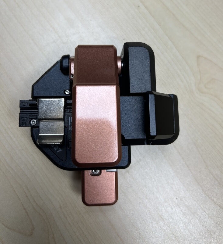 �ź�S327�����и�����۽ӻ�S179+�и