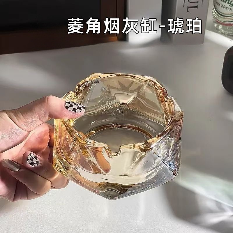 新款水晶玻璃烟灰缸ins高颜值客厅办公室家用轻奢菱格款酒店烟缸|undefined