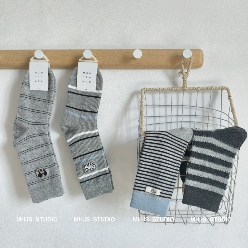 Girls' Embroidered Mid-Calf Socks Striped Korean Socks College Ins Cute All-Season Spring and Autumn Women's Cotton Socks Sports Socks