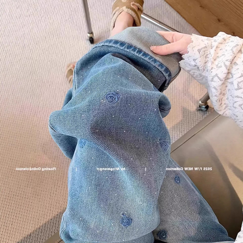 Flower Embroidered Straight-Leg Jeans for Women 2026 Spring New Style Plus Size Pear-Shaped Figure High-Waisted Slimming Wide-Leg Pants