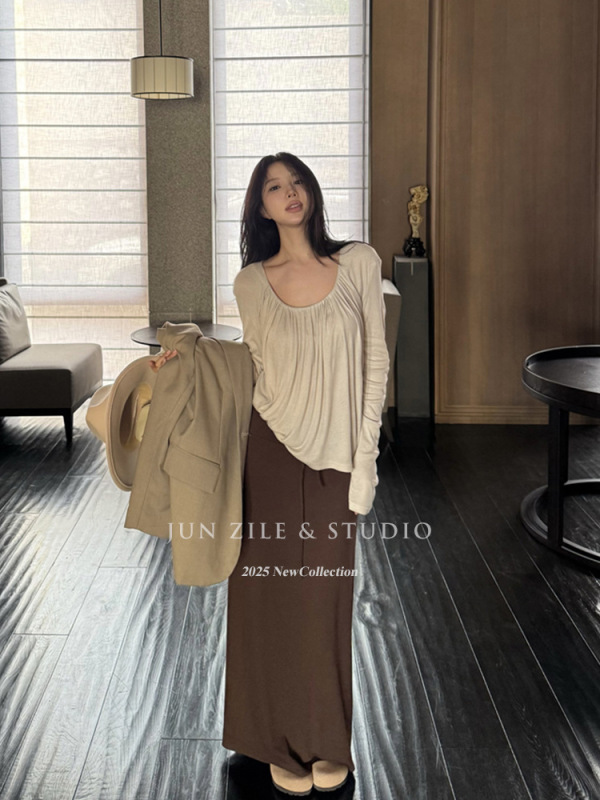 女士衣服套装秋装韩系慵懒风设计感U领长袖T恤上衣包臀长裙半身裙|undefined