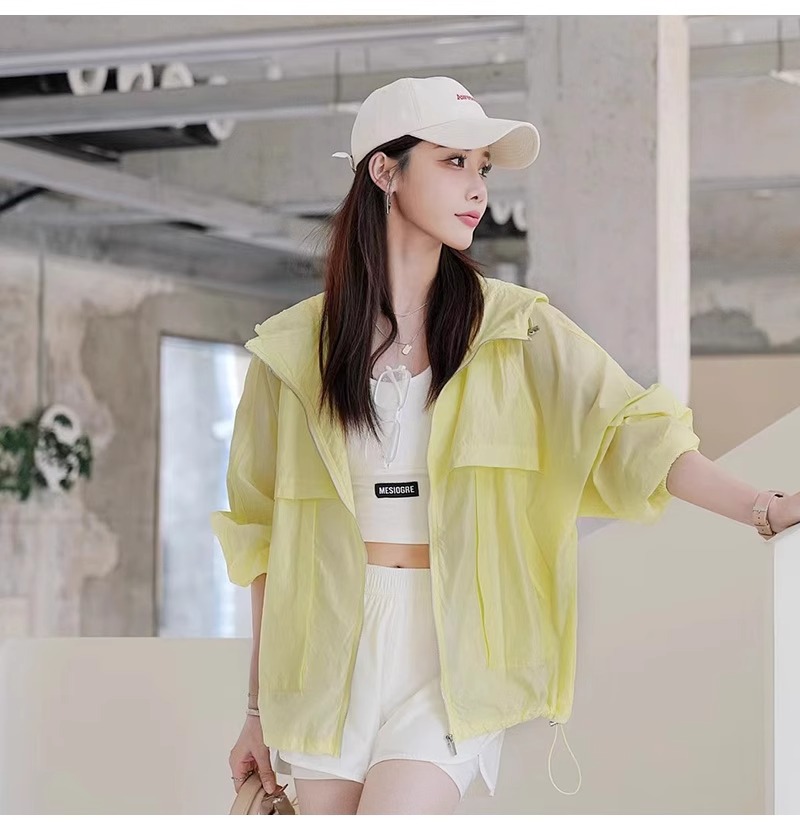 Áo chống nắng nữ dáng rộng có mũ, chất liệu mỏng nhẹ thoáng khí — Màu xanh lục nhạt chi tiết 23
